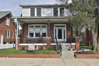 217 Park Ave, Ephrata, PA 17522-2054