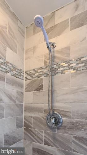 27 Scarlet Oak Dr, Princeton NJ  08540-4610 exterior