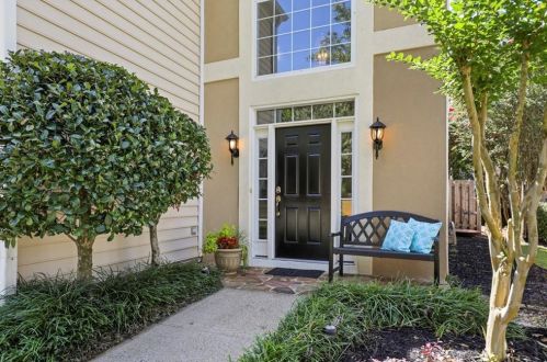 2050 Crestview Way, Holly Springs, GA 30188-7102