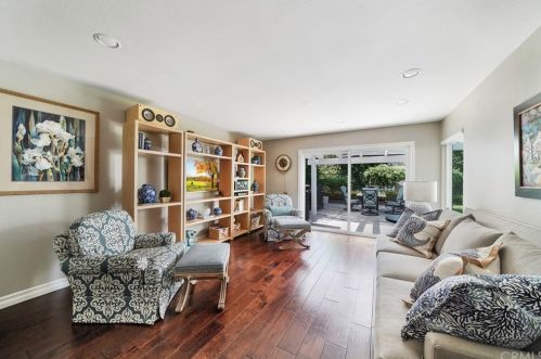 6070 Silverspur Trl, Anaheim CA  92807-4728 exterior