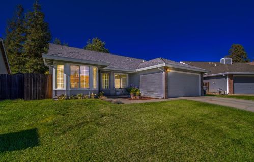 5909 Oxford Glen Pl, Elk Grove, CA 95758-6158