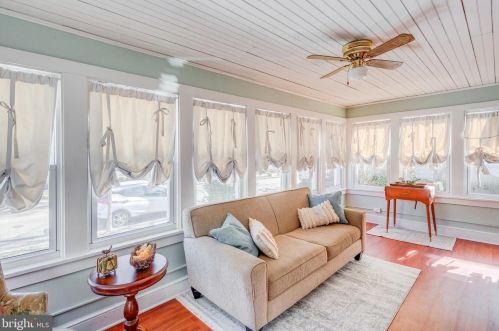 6 Evergreen Ln, Tavistock NJ 08033-1201 exterior