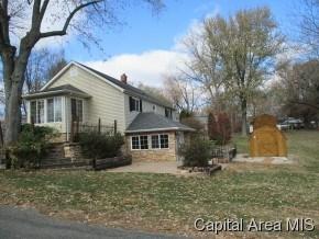 840 Oak Ridge St, Springfield, IL 62702-2418