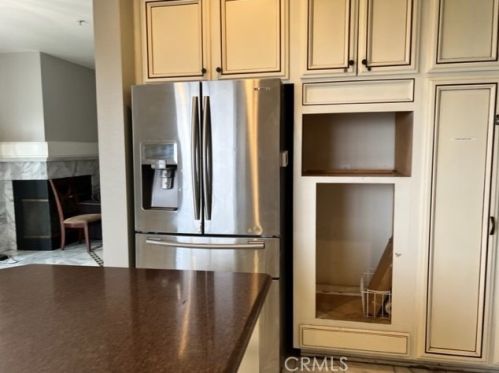 1001 Mountvale Ct, Anaheim CA  92808-2108 exterior