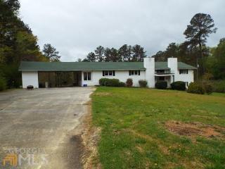5140 Kendall Dr, Macon, GA 31210-3026