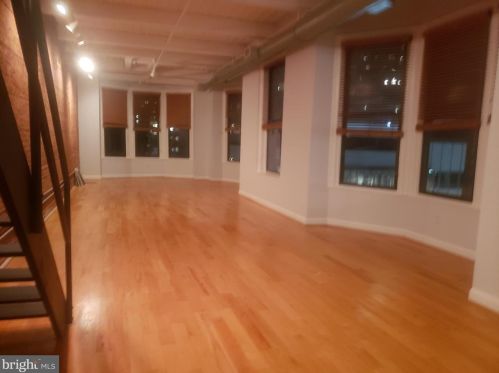 112 13th St, Philadelphia PA  19107-4532 exterior