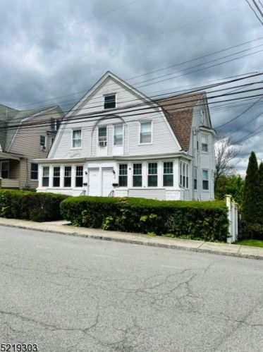 53 Spring St, Dover NJ  07801-4430 exterior