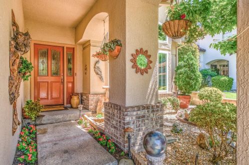 111 Yankton St, Folsom, CA 95630-8139