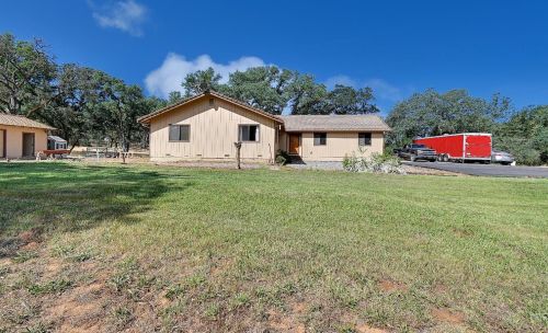 5916 Country Trl, Browns Valley, CA 95918-9728