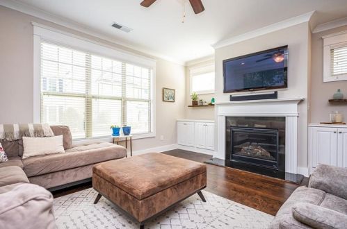 1705 Whitfield Parc Cir, Smyrna GA 30080-2204 exterior