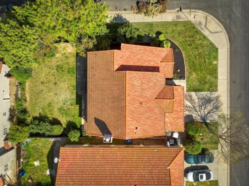 1717 Volendam Ave, Modesto, CA 95356-0986
