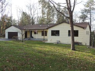 160 Pineview Dr, Brainerd, MN 56401-4545