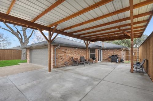 3225 Chapel Downs Dr, Dallas TX  75229-5834 exterior