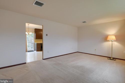 358 Vista Dr, Ephrata, PA 17522-2461