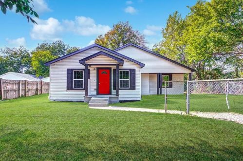 727 Stamps Ave, Fort Worth TX  76114-3249 exterior