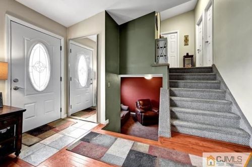 6 Mabaline Rd, Old Bridge, NJ 08857-2205
