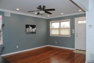 109 Carlyle Ct, Carlstadt, NJ 07072-1812