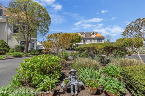 3 Waters Edge, Brielle, NJ 08730-2048