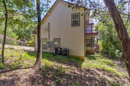 1007 Cyn Edge Dr, Austin TX  78733-2005 exterior