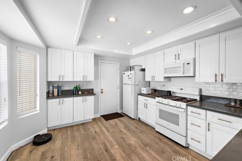 36 Lone Pne, Irvine, CA 92604-4662