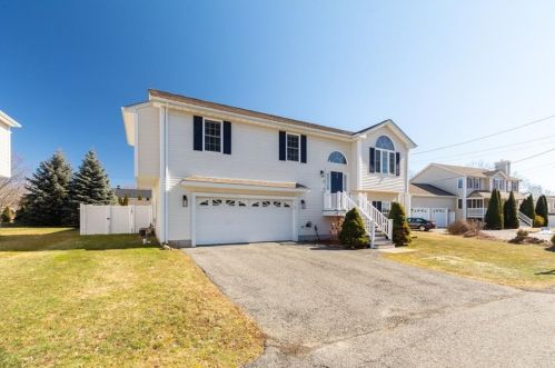 3 Modesta St, Providence, RI 02904-4647