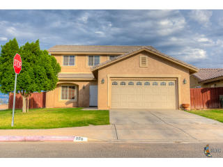 906 Santillan St, Brawley, CA 92227-3812