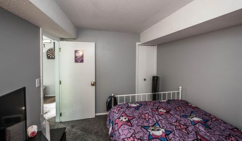 1677 Hickory Hill Dr, Saint Paul MN  55122-2527 exterior