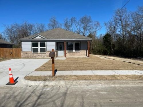 2210 Bourland St, Greenville, TX 75401