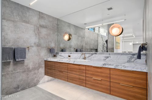 27 Normans Way, Park City UT 84060-6895 exterior