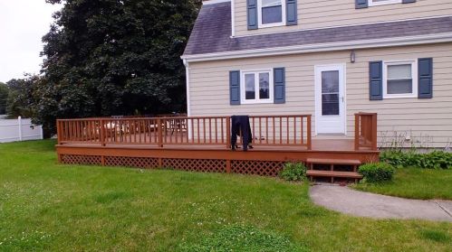 10 Thompson Ave, Westerly RI  02891-2021 exterior