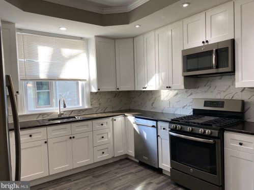 120 Redman Ave, Tavistock NJ  08033-2310 exterior