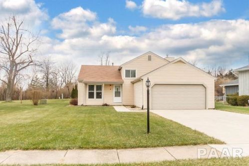 4 Greendale Curv, Beverly Manor, IL 61571-2127