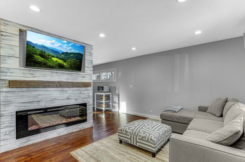 286 Lincoln Ter, Buffalo Grove, IL 60089-2039