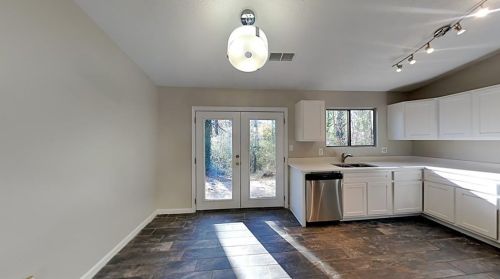 5115 Huxley Rd, Stone Mountain, GA 30088-1701