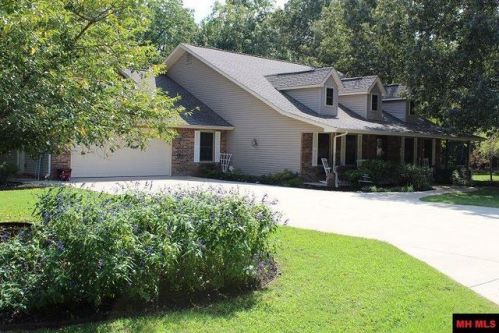 425 Fairview Dr, Rea Valley, AR 72634-8077