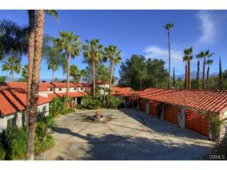 530 Sunset Dr, Redlands, CA 92373-7240