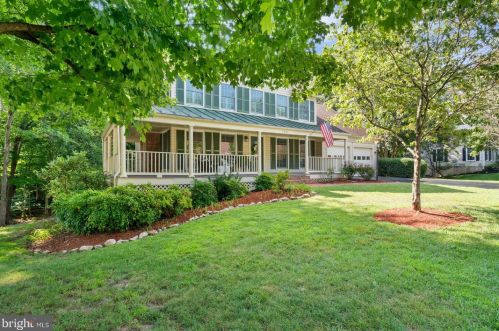 12141 Darnley Rd, Woodbridge, VA 22192-6615