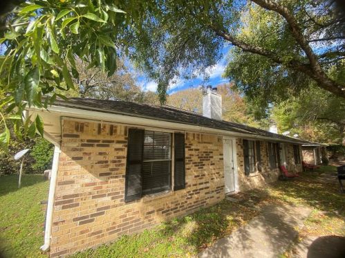 3004 Manor Ln, Huntsville, TX 77340-6577