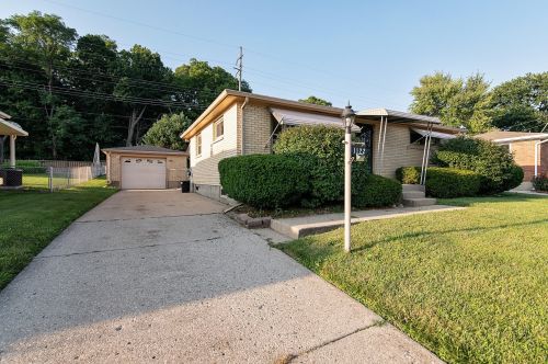 1122 Ferndale Ln, Springfield, OH 45503-5812