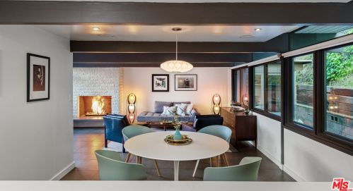 2430 Bywood Dr, Glendale CA  91206-4703 exterior