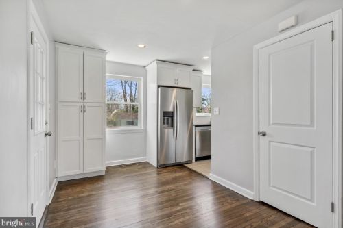 13 Dorann Ave, Princeton NJ  08540-3906 exterior