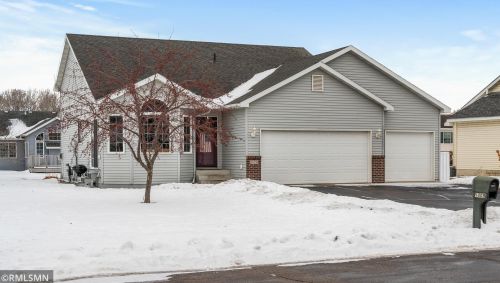 1009 Bridgeport Dr, Sartell, MN 56377-2044