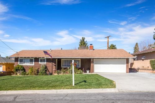 11776 Auburn Ave, Yucaipa, CA 92399-3918