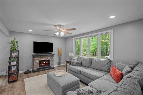 338 Camp Dixie Rd, Glocester RI  02859-2807 exterior