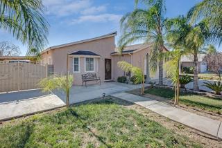 16741 San Jacinto Ave, Fontana CA  92336-2012 exterior