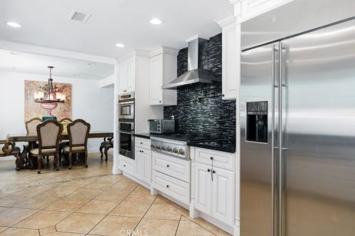 7385 Calle Granada, Anaheim CA  92808-1033 exterior