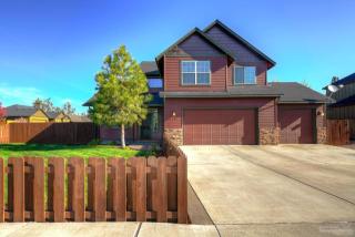 2181 Redwood Ave, Eagle Crest OR  97756-7511 exterior