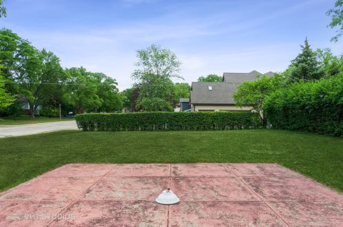 821 Castlewood Ln, Bannockburn IL  60015-2605 exterior