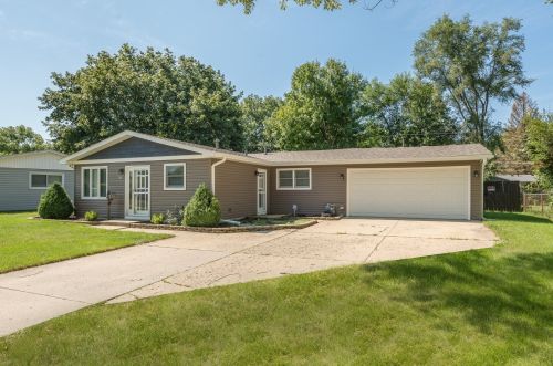 58 Hubbard Way, Boulder Hill, IL 60538-2411