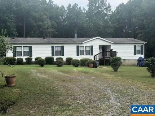 343 Slate River Trl, Arvonia, VA 23004-2137